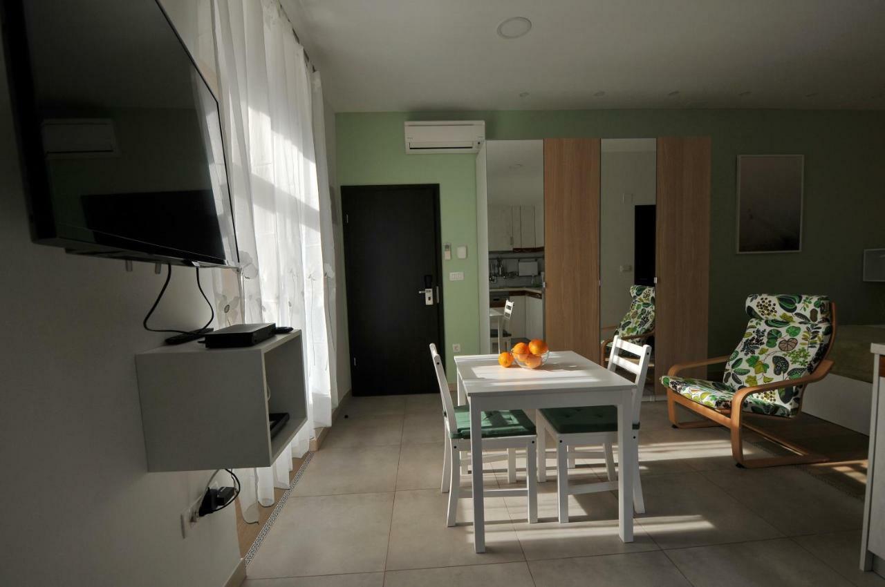 Studio Apartment Dzapo Split Exterior photo